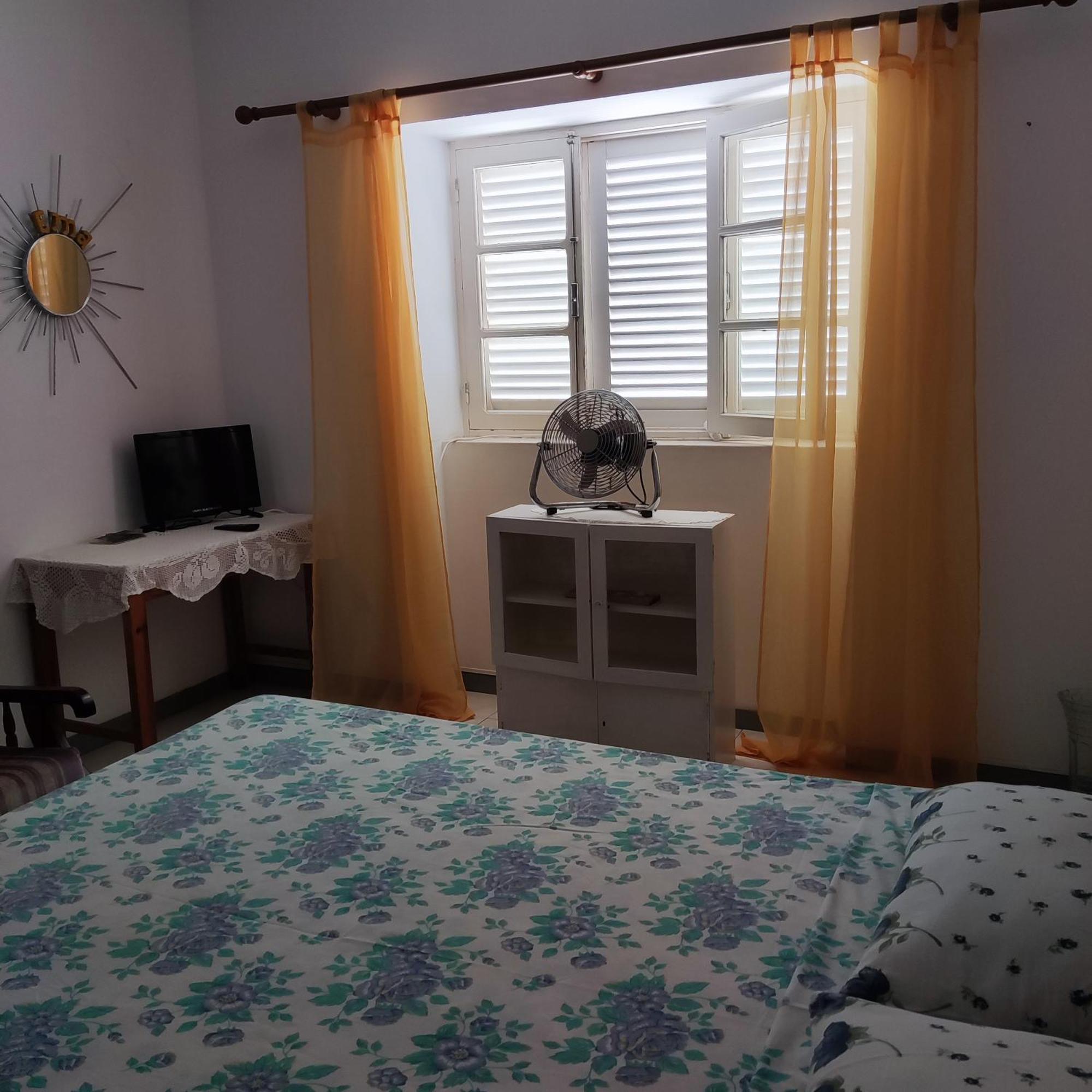 Chez Fred Bed and Breakfast Mindelo Exterior foto